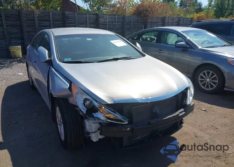 2013 Hyundai Sonata Gls z USA, uszkodzony, nr VIN 5NPEB4AC3DH771447